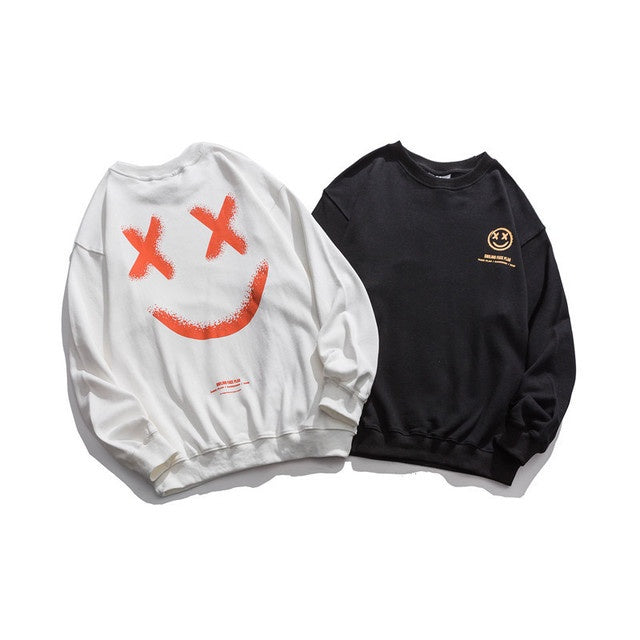 Long-sleeved sweatshirt with smiley letters on the back