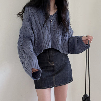 V-neck Long-sleeved Sweater Loose Short Paragraph Lazy Top